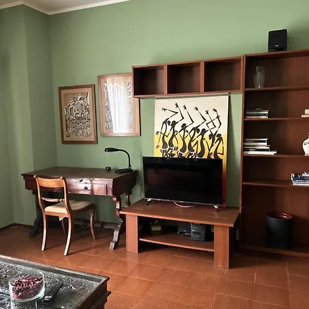 Lively In Center Apartment Palermo